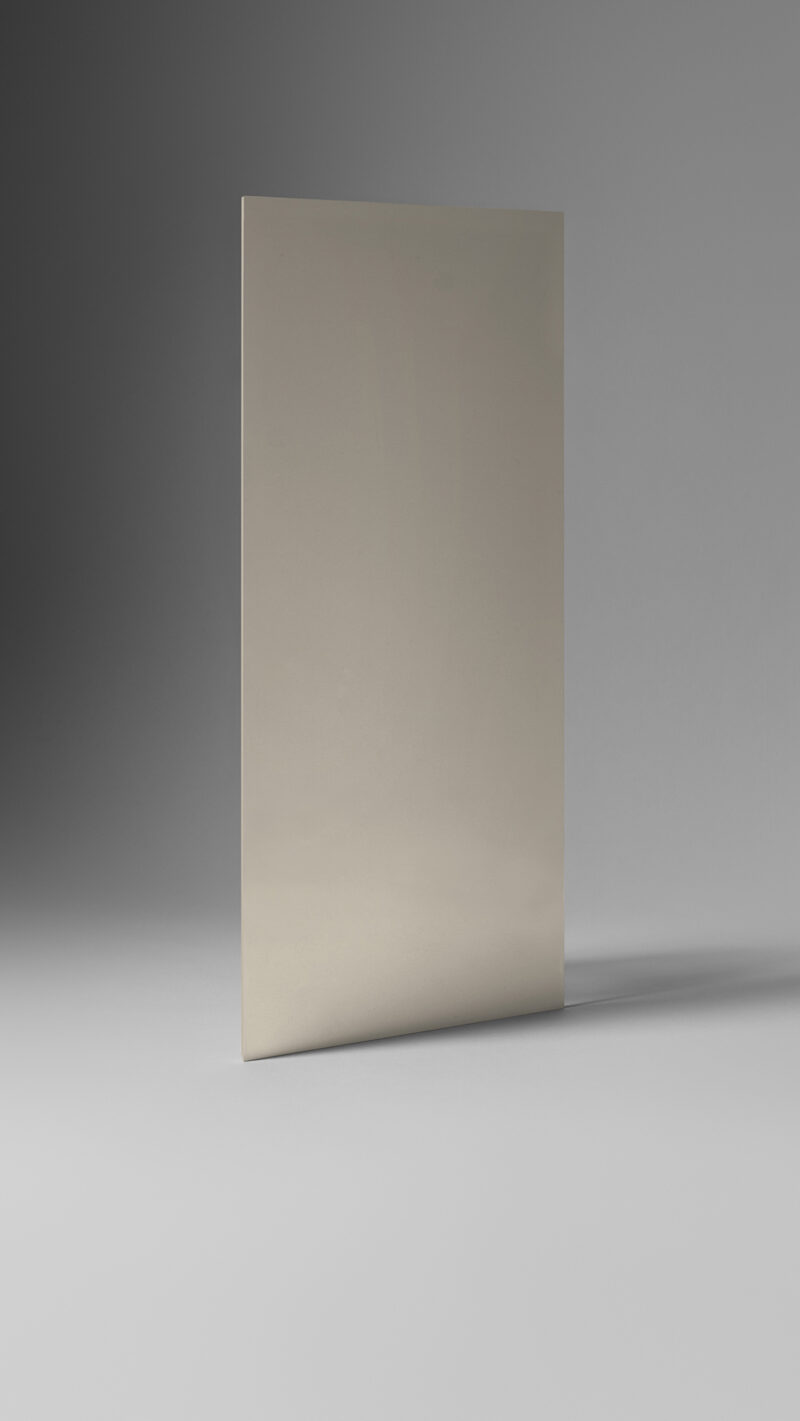 Monoforma Oasis Silk Hero Image Portrait