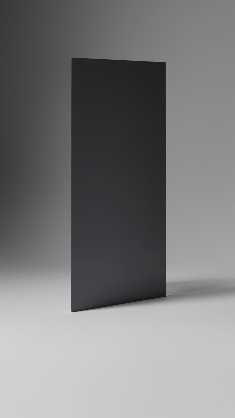 Monoforma Silhouette Silk Hero Image Portrait