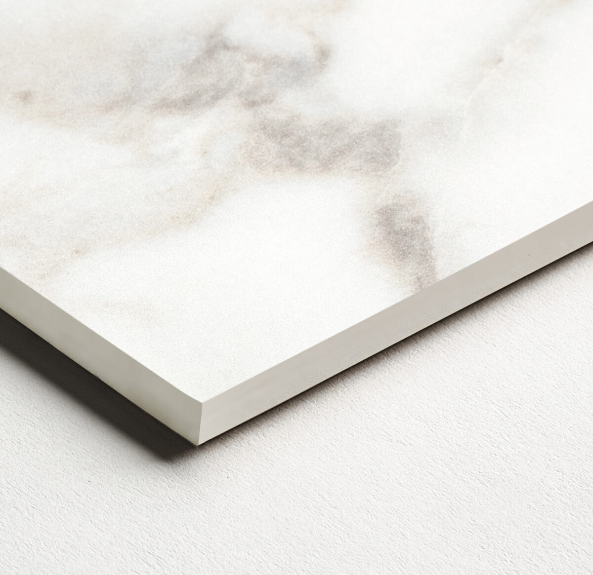 Calacatta Oro 12 Body Colour Satin