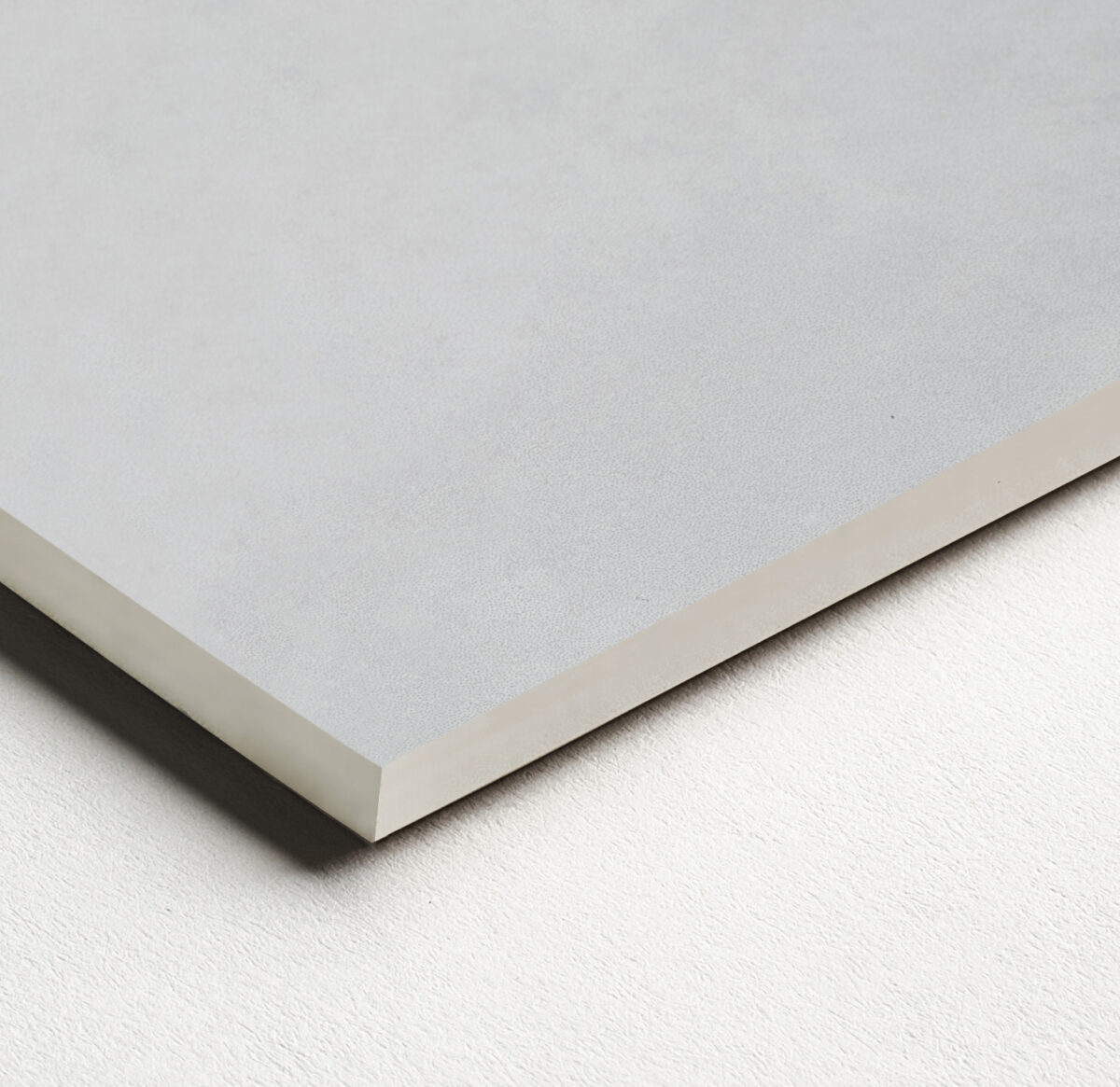 Onyx Halo 44 Body Colour Polished