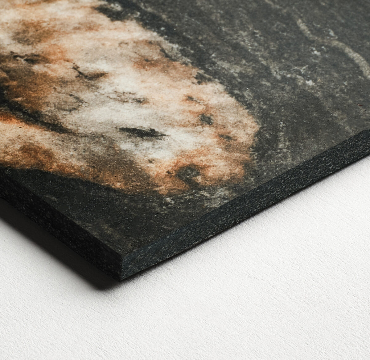 Oro Noir 25 Body Colour Honed