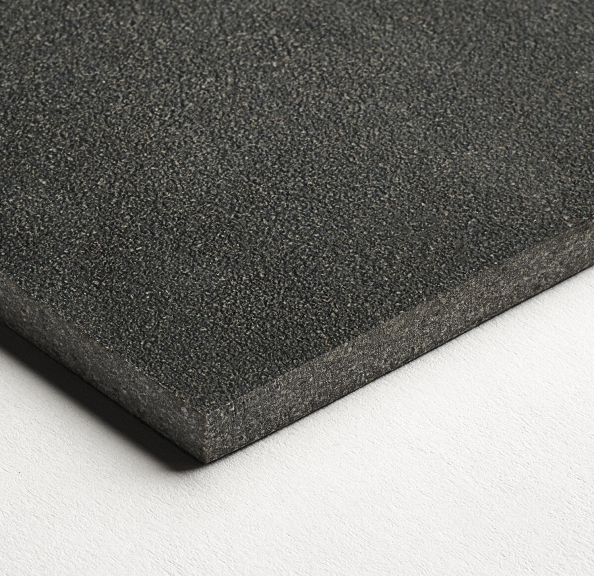 Serena Flint Body Colour Organic Matte