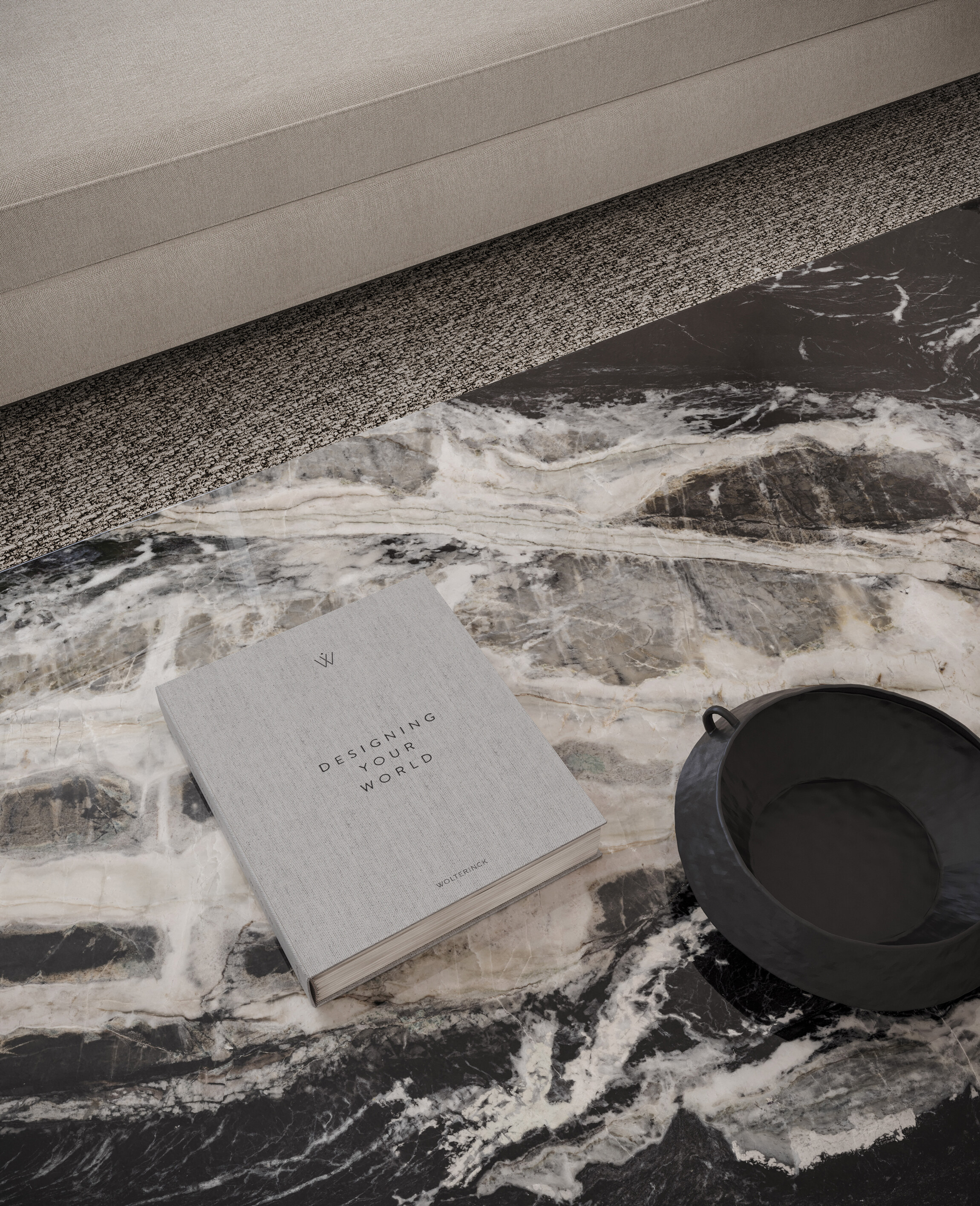 Bianco Dior Block 38 Lifestyle CAM 01