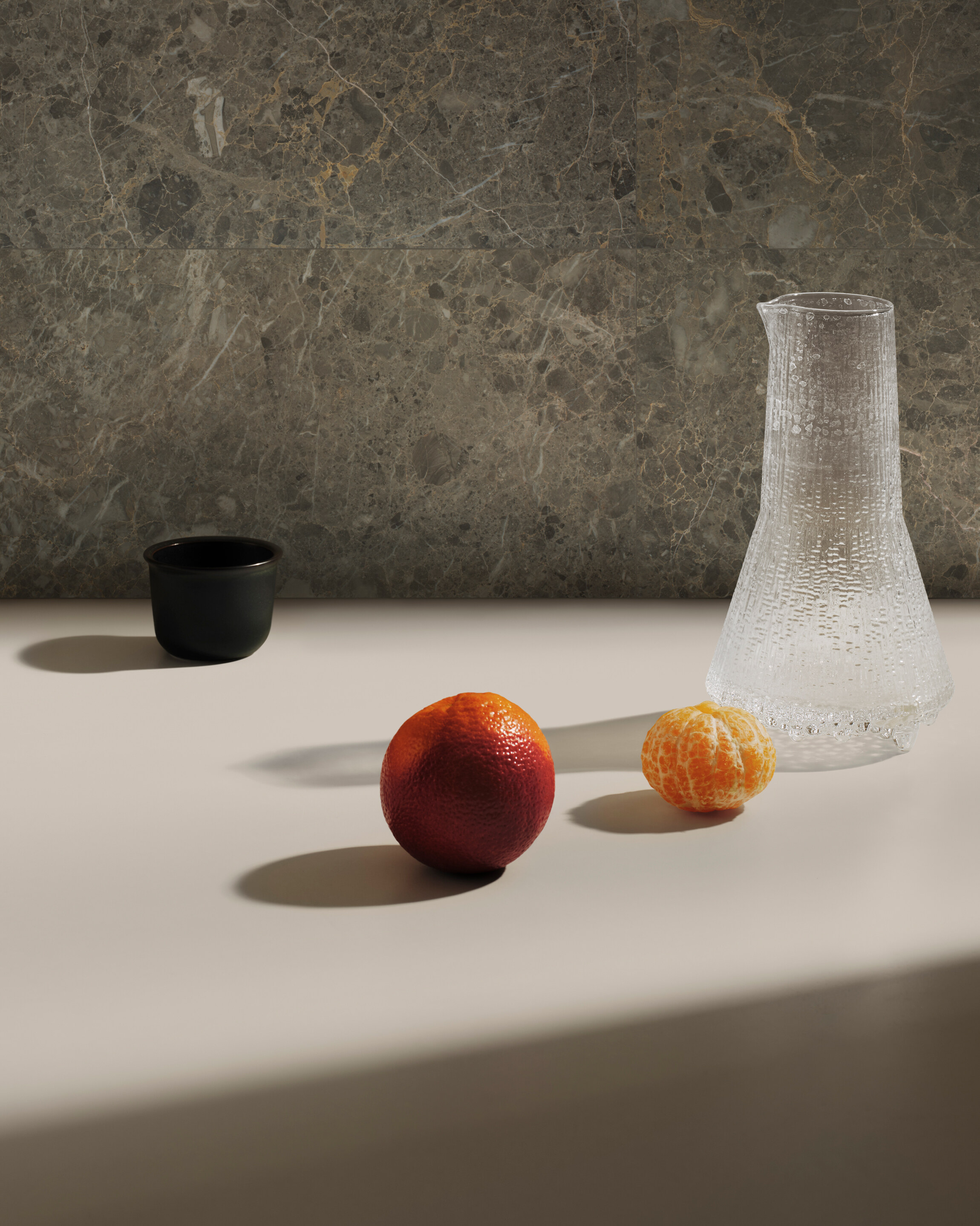 Monoforma Storm Silk Lifestyle CAM 01